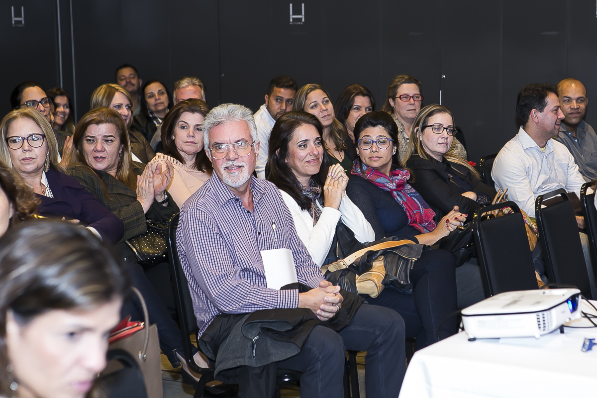 Palestras “Regulamentação da profissão de Designer de Interiores” e “Como incorporar valor aos projetos através da adoção de conceitos de sustentabilidade”- NFD